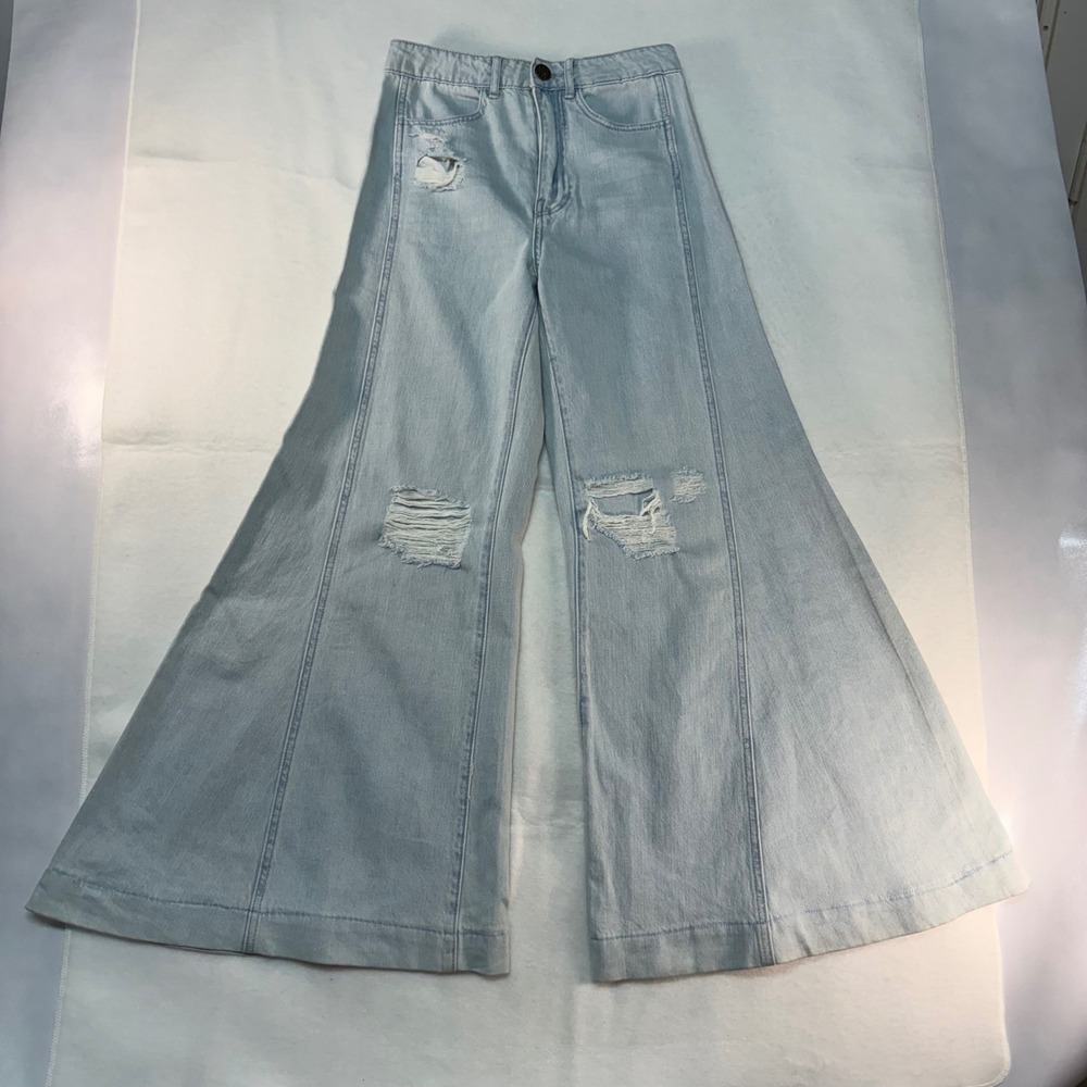 Mumu Blue Women's Jeans Size 24 Light Wash Distressed Super Flare Wide Leg Denim